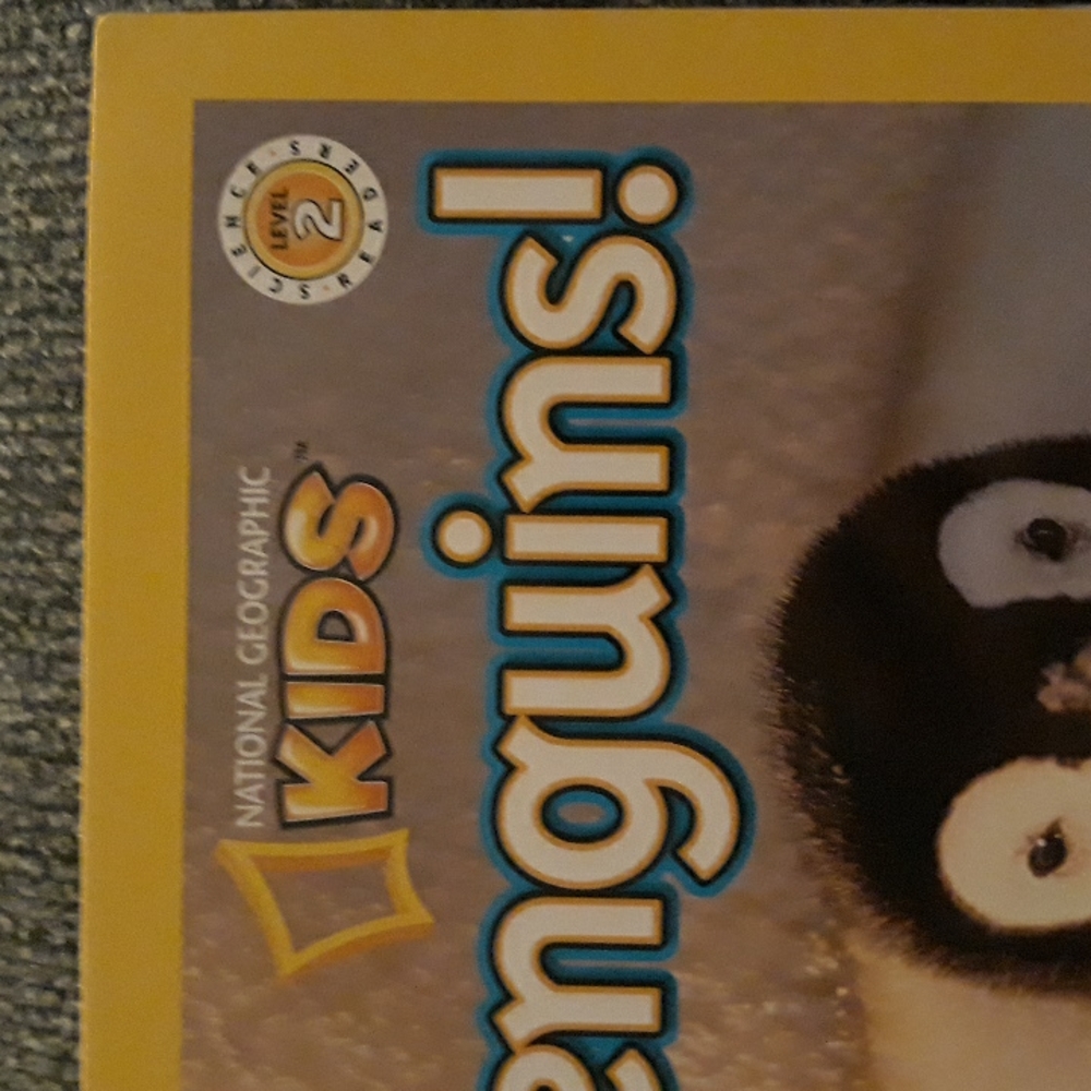 National Geographic Kids Schilastic Penguins Magazine Scienece Level 2 reader - Picture 2 of 9